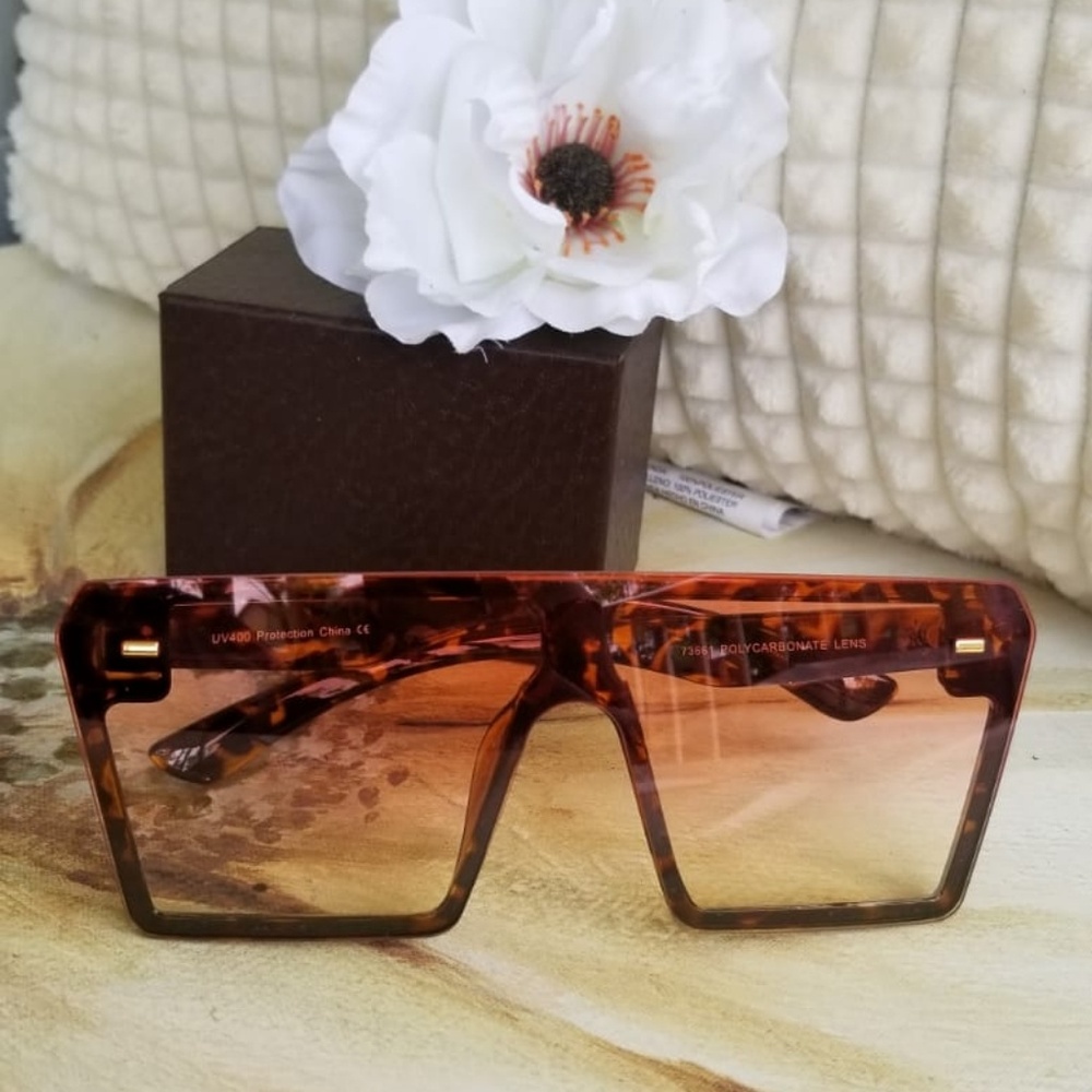 Cat square Sunglasses for Women Flat Mirrored OVER - Picture 4 of 4